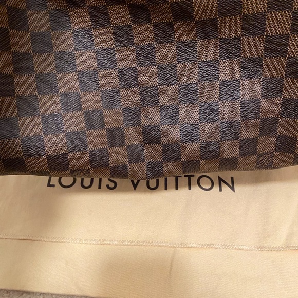 Louis Vuitton Damier Ebene Speedy - Picture 15 of 17
